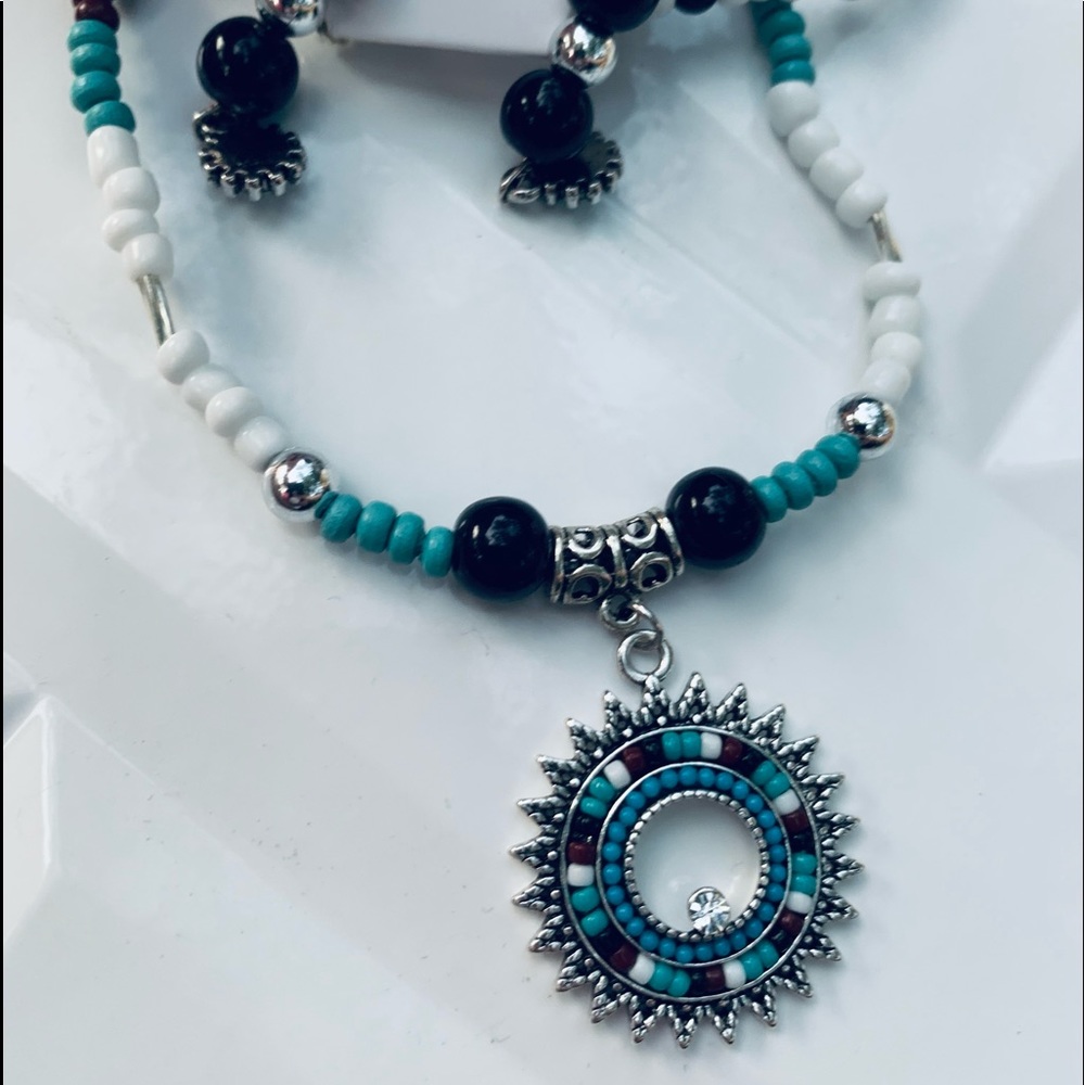 Necklace and earrings set